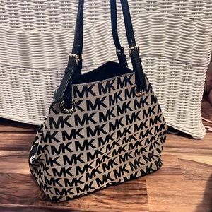 Gently used authentic MICHAEL KORS bag
